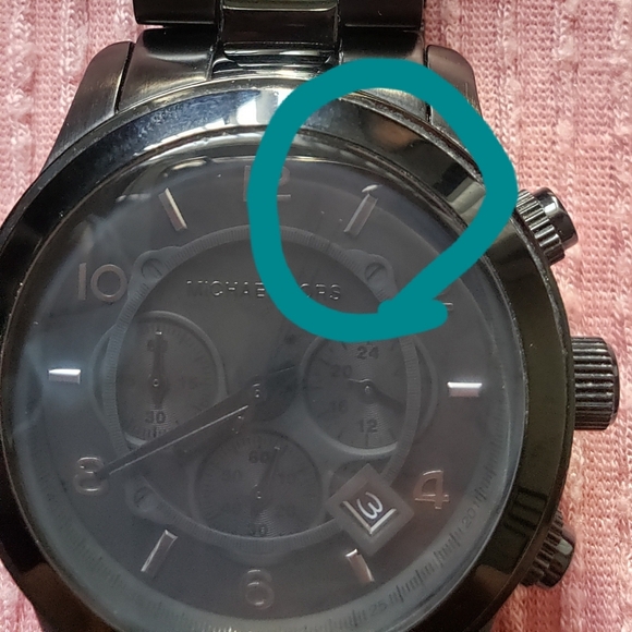 Michael Kors MK8147 Blacked Out Runway Chronograph Mens Watch - Picture 8 of 8